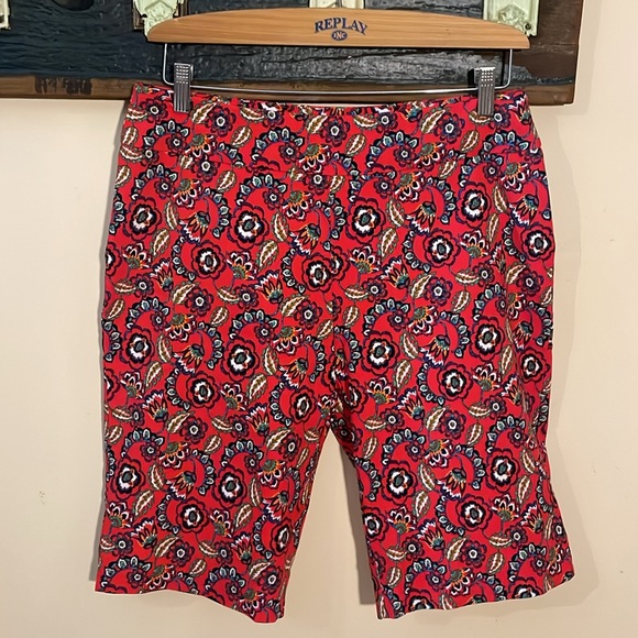 2/$18 Zac & Rachel Red Hibiscus Bermuda Shorts Size Large - Picture 7 of 12